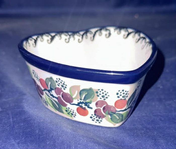 Ceramika Artystyczna Burgundy Berry Heart Dish - Shape: A45 - Pattern: Burgundy Berry (1415)