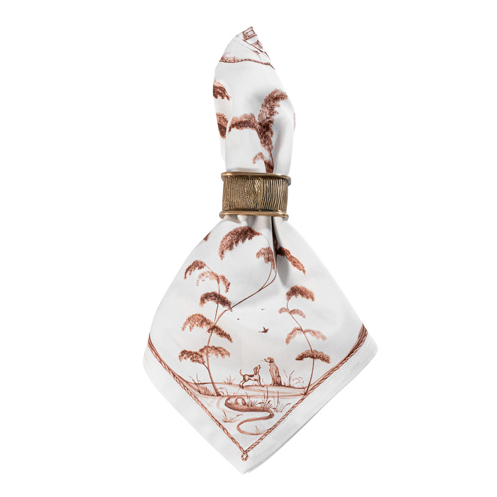 Napkin with floral pattern and gold ring