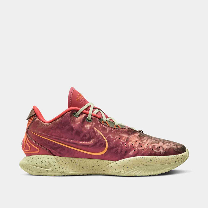 Side view of Men's Nike LeBron XXI.