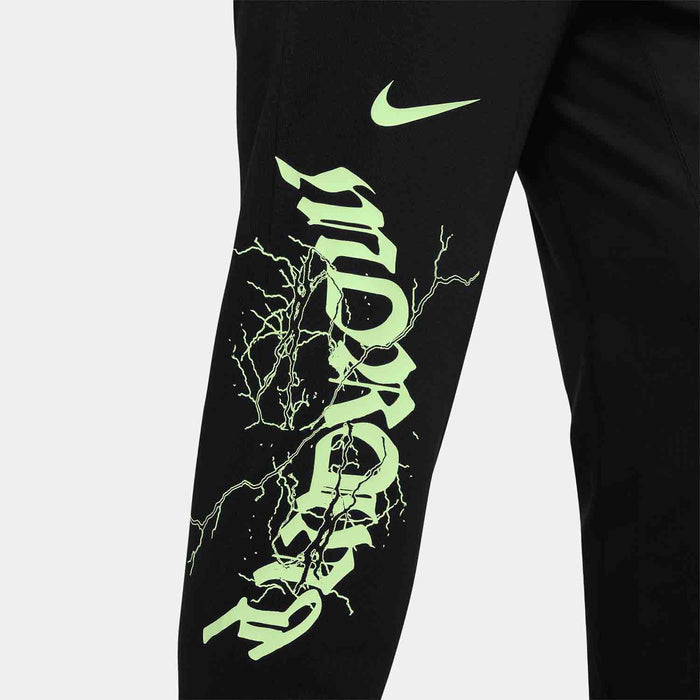 Up close view of pant leg on the Nike Men's Dri-FIT Jogger Basketball Pants.