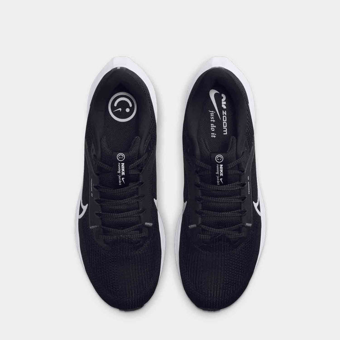 Top view of the Men's Nike Pegasus 40 Running Shoes.