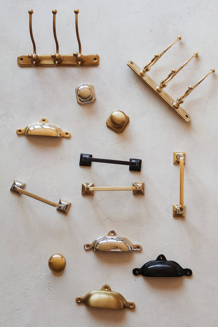 Roan Iris Cabinet & Drawer Pull