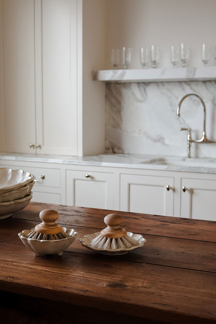 Roan Iris Polished Nickel Knob