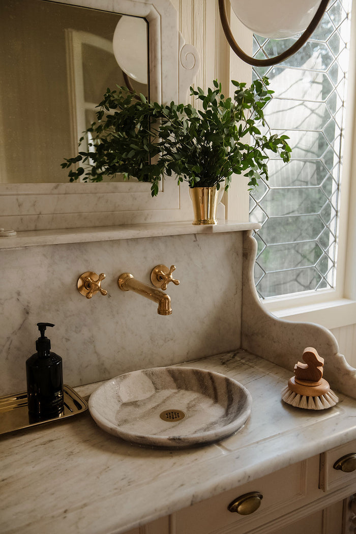 Roan Iris Tray - Unlacquered Brass
