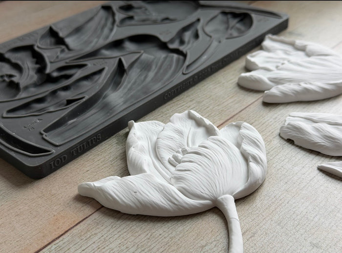 Tulips 6 x 10 IOD Mould