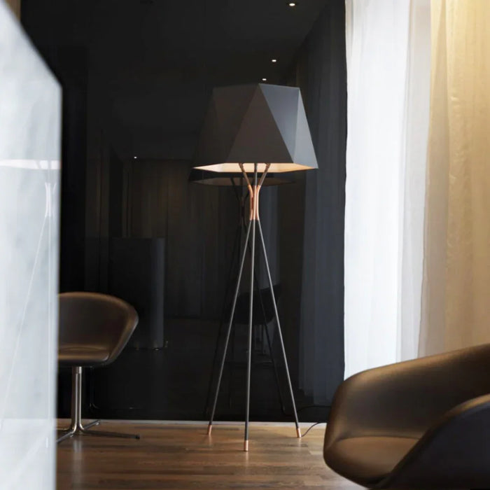 Solitaire Floor Lamp