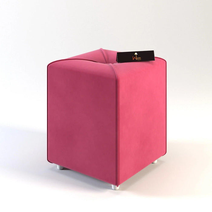 Pouffes & Ottomans