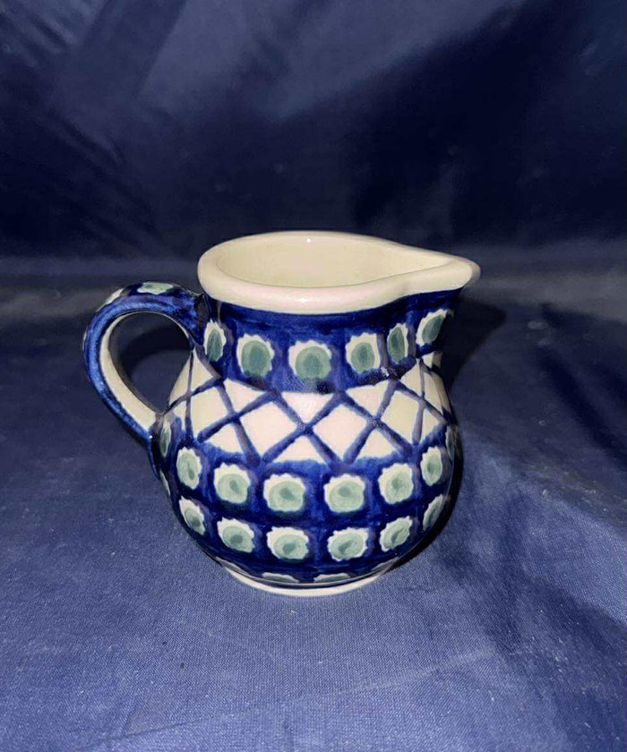 Zaklady Green Dot Small Creamer - Shape: GU785 - Pattern: Green Dot